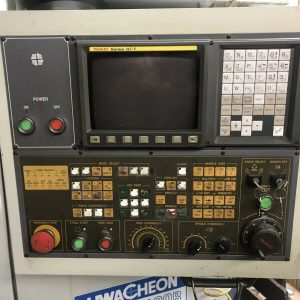 2001 Hwacheon 200B CNC Lathe 10” Chuck Fanuc 0i Barfeed